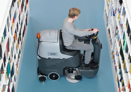 Поломоечная машина Nilfisk BR 752