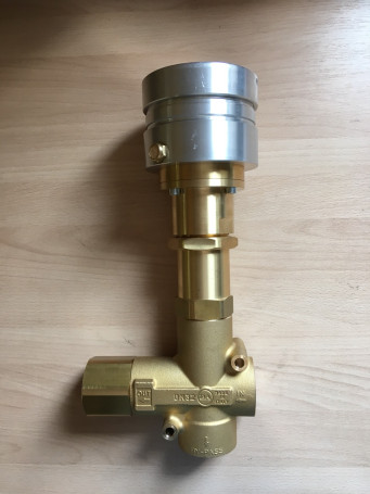 Регулятор давления PA VRPP450-200 (200бар, 450л/мин, 1 1/4"г-1 1/4"г, By-pass 1 1/4"г, пневмо)