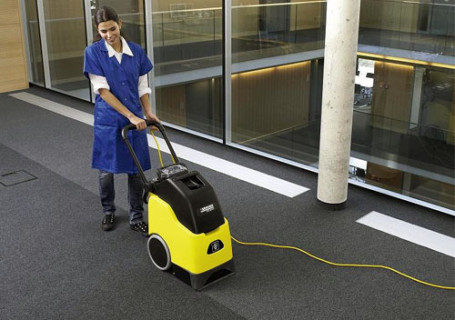 Ковромоечная машина Karcher BRC 30/15 C