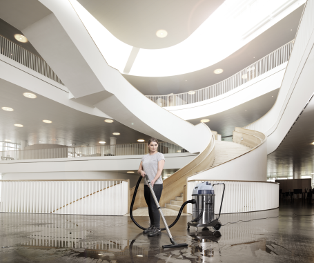 Пылесос Nilfisk VL100-55 EU GO