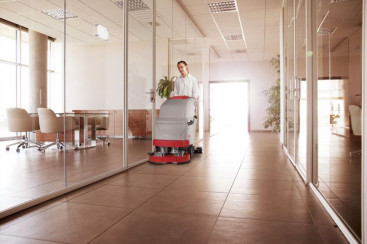 Поломоечная машина Comac Versa 65 BT