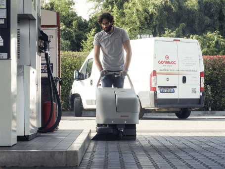 Подметальная машина Comac CS 50 Bt