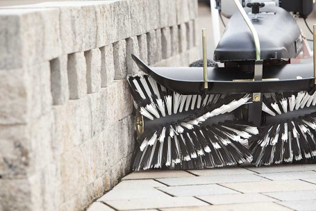 Щетка универсальная Tielbuerger AD-090-082 (черн/бел)