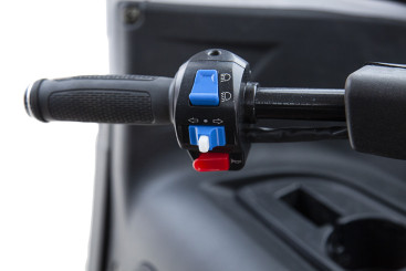 Трицикл электрический Rutrike Рикша NEW 60V1800W (красный)