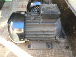 Электродвигатель RAVEL 11095А (6.2кВт, 380В, 1450об/мин, п.в. 24мм, Dфл 87мм, H112)