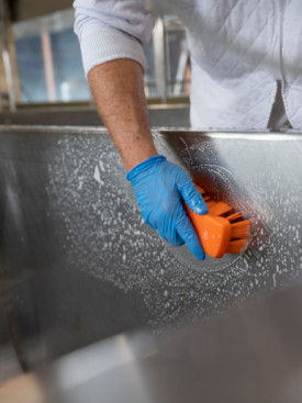 Щетка ручная UST Vikan (176мм, жесткий, оранжевый)