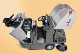 Подметальная машина Comac CS 80 BIFUEL