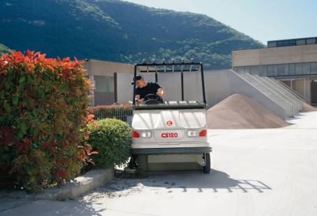 Подметальная машина Comac CS 120 BIFUEL