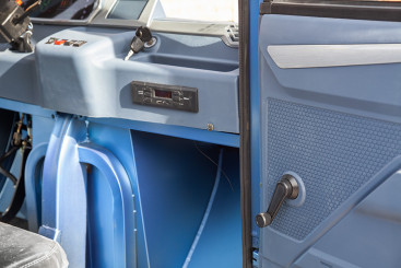 Трицикл электрический Rutrike Фактор 2600 60V2000W (серый)