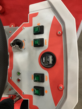 Поломоечная машина Bennett Patrol P150 PRO GT (300Ач, Li)