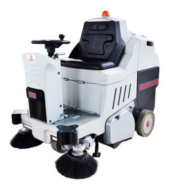 Подметальна машина Bennett Tornado 700bd PLUS (300Ач, Li)