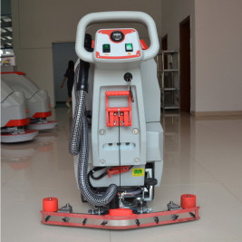 Поломоечная машина Bennett Smart S550bt Basic (80Ач, Li)