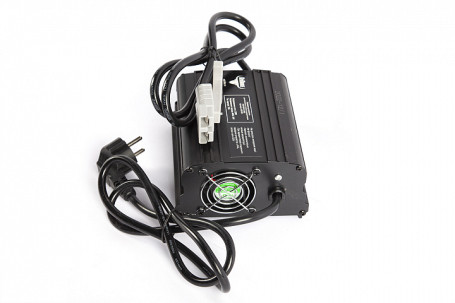 Зарядное устройство RuTrike (24В, 10A, для AGM)