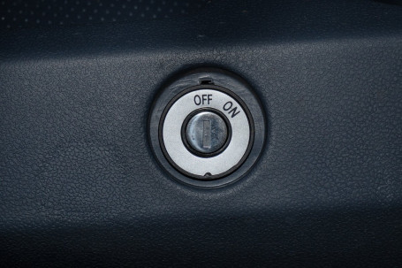 Трицикл электрический Rutrike КАРГО Кабина Универсал 1500 (зеленый)