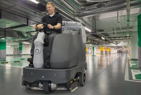 Поломоечная машина Nilfisk SC6500 1300 C