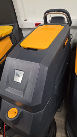 Поломоечная машина Chancee M60 Self-propelled (100Ач, Li)