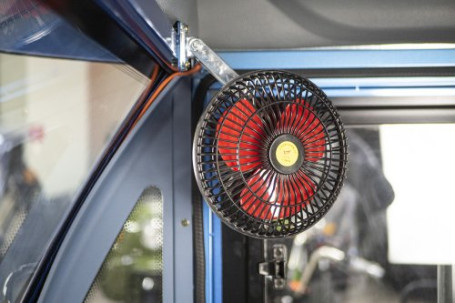 Трицикл электрический Rutrike КАРГО Кабина 1500 60V1000W (черный матовый)