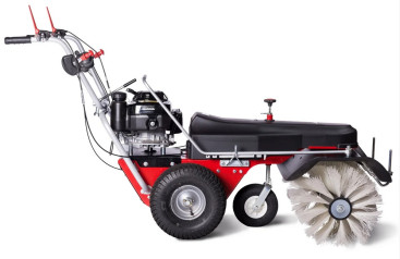 Подметальная машина Limpar 84 PRO Honda (универс. щетка)