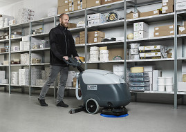 Поломоечная машина Nilfisk SC400 43E