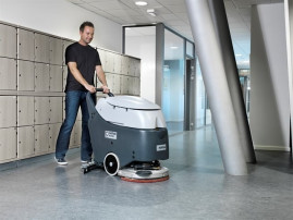 Поломоечная машина Nilfisk SCRUBBER SC450 В Complete