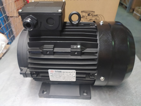 Электродвигатель Titan (5.5кВт, 380/220В, 1450об/мин, п.в. 24мм, Dфл 87мм, H112)